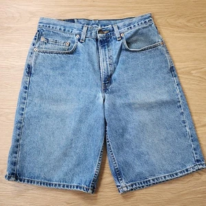 Vtg 90s Levis 550 Relaxed Fit Medium Wash Shorts Jorts Mens 32 Grunge Y2K USA - Picture 1 of 10