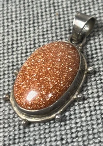 Vintage 925 Sterling silver oval cabochon sunstone pendant - Picture 1 of 4
