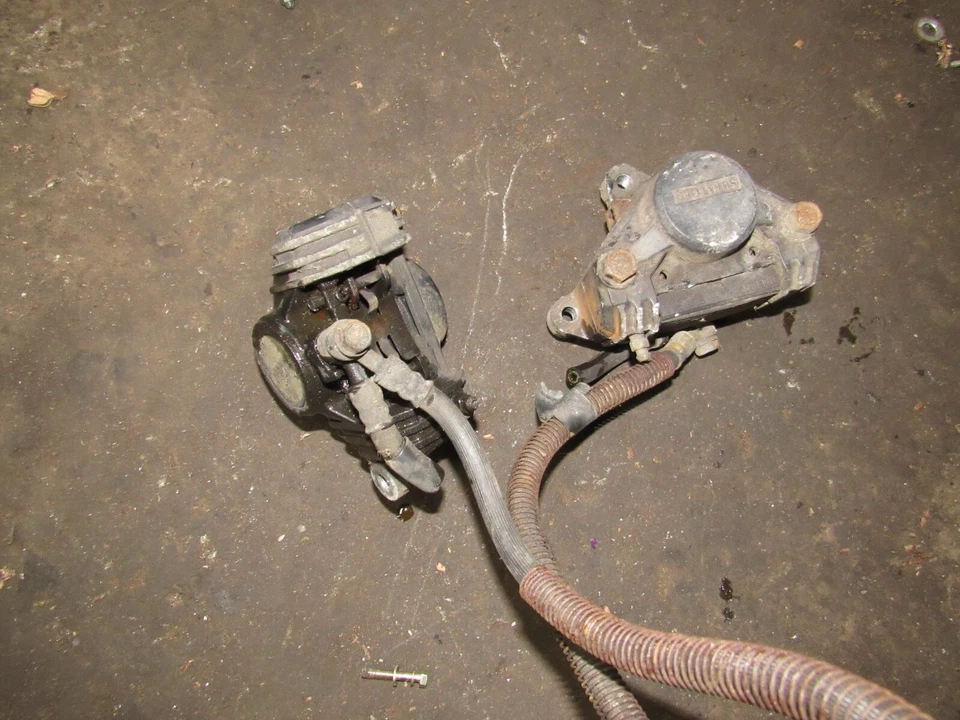 1983 yamaha xvz1200 venture royale front brake calipers left right - Image 1 of 1