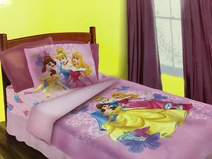 BRAND NEW OFFICIAL DISNEY PRINCESS 4 PIECES TWIN BED COMFORTER SET - Picture 1 of 2