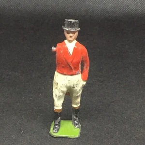Britains Huntsman (DB 52) Missing Moveable Arm - Picture 1 of 6