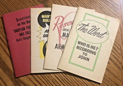 4x 1960s Watchtower Booklet Jehovah's Witnesses FREE-SHIPPING 60-2 - Image 1 of 4