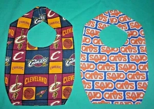 .NUEVO BABERO BEBÉ NIÑO HECHO A MANO CLEVELAND CAVALIERS BALONCESTO ENVÍO DESCUENTOS - Imagen 1 de 4
