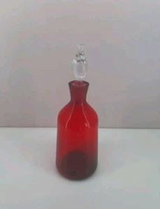 Vintage RUBY GLASS Decanter Bottle w Clear Fitted Stopper 30cm / 900ml - Picture 1 of 8