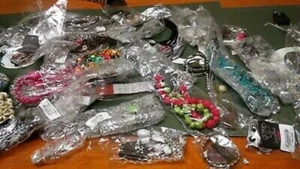 NEU PAPARAZZI GROSSHANDEL 200 STÜCK - Bild 1 von 2