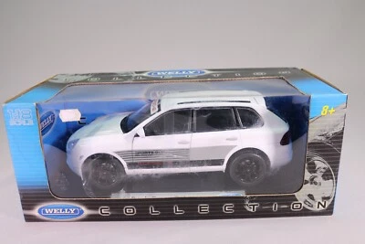 LE071 WELLY WLN00819 Voiture 1/18 1:18 Porsche Cayenne Turbo blanc - Photo 1/4