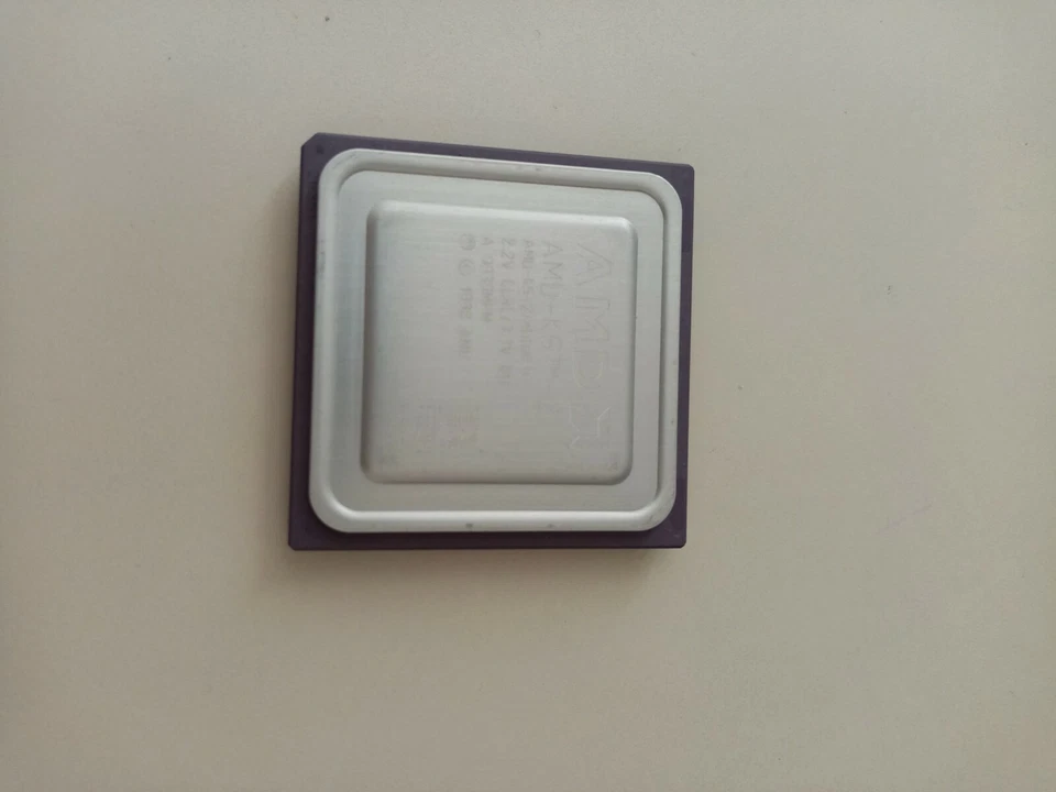 cpu AMD K6 -2 400 mhz 1998 - Immagine 1 di 1