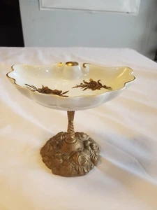 Trinket Dish porcelain Gold Trim Floral 4.5" Pedestal Candy Soap Bowl Scalloped - Picture 1 of 7