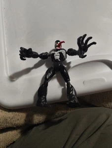 Marvel Venom Bend and Flex Figure 6" Spider Man Hasbro 2022 - Picture 1 of 6