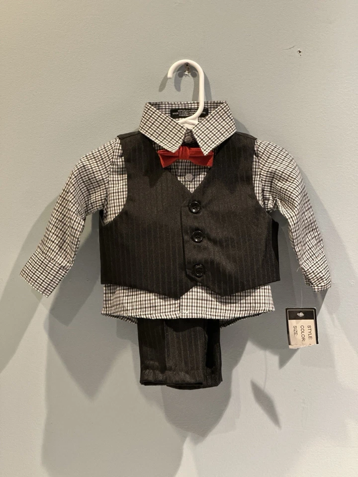 Conjunto de vestido Andrew Fezza 6-9 meses 4 piezas. Camisa de vestir, pantalones, chaleco, pajarita Foto 1 de 4