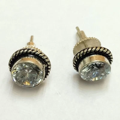 Compra pendientes enchapados en plata de ley 925 con tachuelas de piedras preciosas de topacio facetado joyas Foto 1 de 4