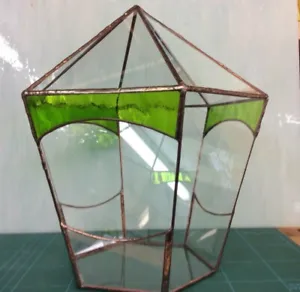 Terrarium Geometric Hexagon shape glass terrarium planter made in Cornwall grn3x - Picture 1 of 3