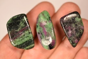 3 *RUBY ZOISITE* Tumbled Stones 2-3cm 19.6g Natural Stone - Picture 1 of 14