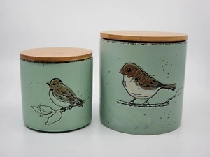 InHomeStylez Spectrum Designz Spring Bird Set of 2 Canisters with Lids Green - Picture 1 of 11