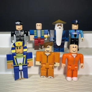 Roblox Figures Mixed Characters Lot of 7 - Inmate, Pirate, Police - Bild 1 von 8