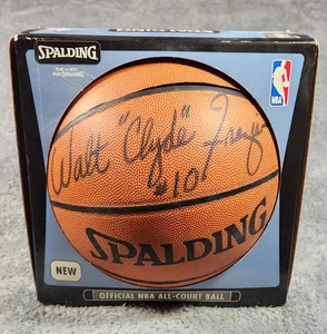 Walt "Clyde" Frazier signiert Spalding NBA Basketball kein Echtheitszertifikat Knicks Legende - Bild 1 von 3