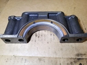 7.3L CRANKSHAFT MAIN THRUST BEARING CAP #5 | FITS 99 00 01 02 03 FORD F250 F350 - Picture 1 of 12