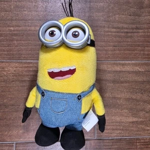 Despicable Me Minions Kevin Plush Stuffed Universal - Picture 1 of 3