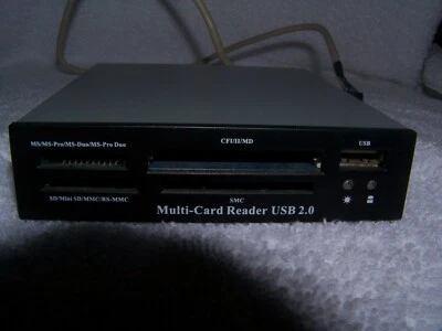 Internal Desktop Multi-Card Reader USB 2.0 CRW-UINB in Excellent Working C - Image 1 of 4
