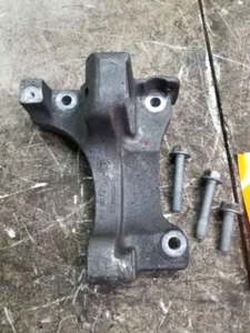 2013 -2016 DODGE DART 2.0L FRONT RIGHT SHAFT INTERMEDIATE BRACKET OEM 52123606AB - Picture 1 of 5