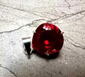 Naturale Ceylon Rosso Rubino 45 KT Taglio a Pera Ciondolo Cgl Certificato Loose - Foto 1 di 6