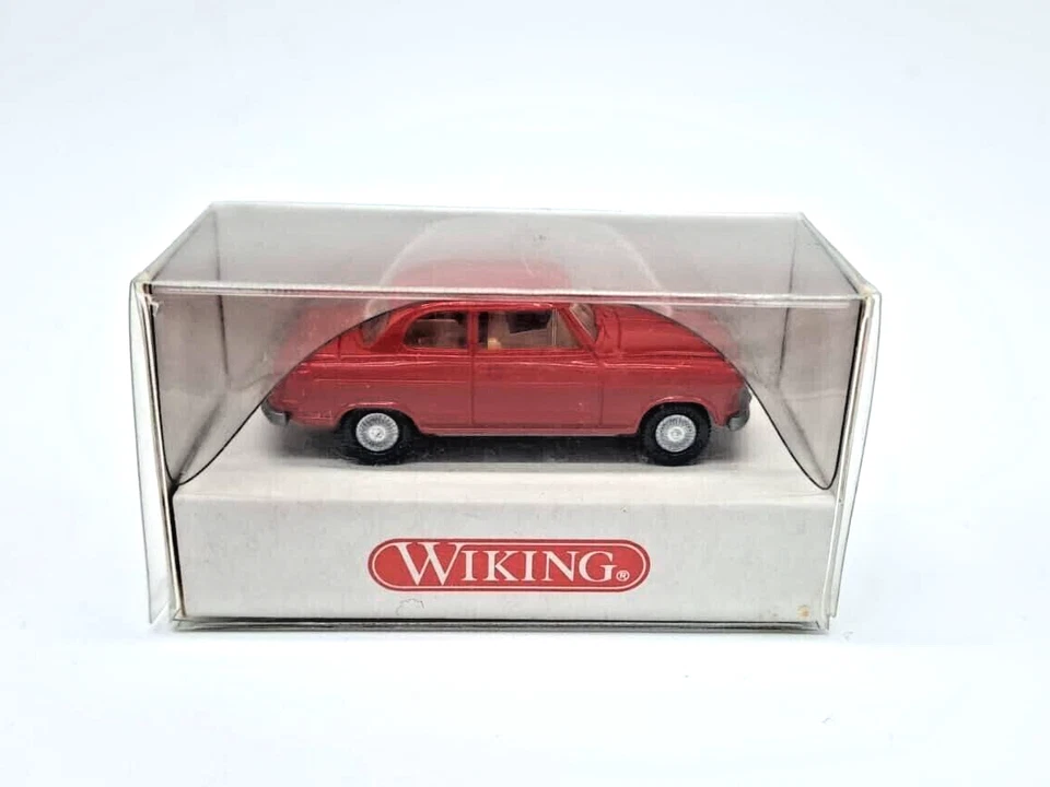Wiking H0 1:87 8230113 Borgward Isabella rot Oldtimer   in OVP selten - Bild 1 von 1