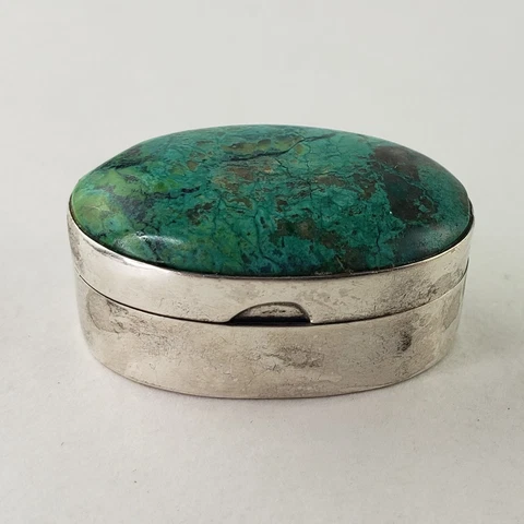 Sterling Silver Lantos Pill Box with Green Agate Taxco Mexico TH-14 11.6g [7644] Cover