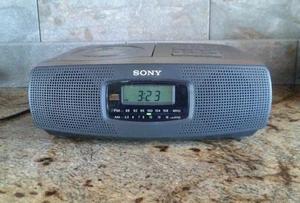 Sony Dream ICF-CD820 Dual Stereo Alarm Clock Radio w CD Player WORKS! - Picture 1 of 5