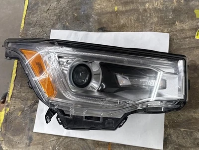 Conjunto de faros para pasajero derecho GMC Acadia 2017 2018 2019 OEM 84736973 usados Foto 1 de 4