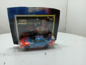 1997 HOT WHEELS PRO RACING SERIES BOBBY HAMILTON #43 STP GRAND PRIX 1/64 - Picture 1 of 3