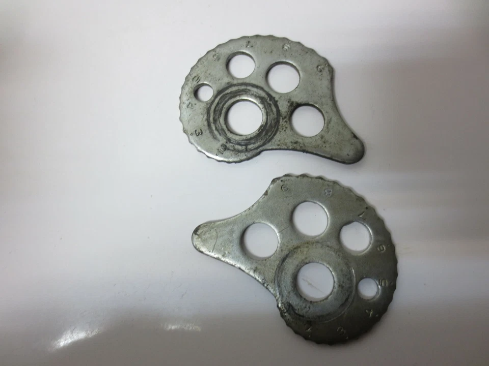 Оригинальные задние регуляторы цепи 2004 Yamaha XT225 XT 225 б/у  - Изображение 1 из 1