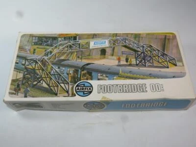 AIRFIX HO/OO MODEL RAILWAY KIT Footbridge Unmade in Type 4 Box - Image 1 of 4