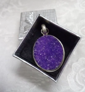 Estate Jewelry ~ .925 Sterling Silver PURPLE CRYSTAL ROCK Necklace Pendant 1-3/4 - Picture 1 of 5