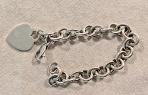 6.25" Medium Tiffany & Co Blank Heart Tag Charm Bracelet in Sterling Silver 925 - Picture 1 of 5