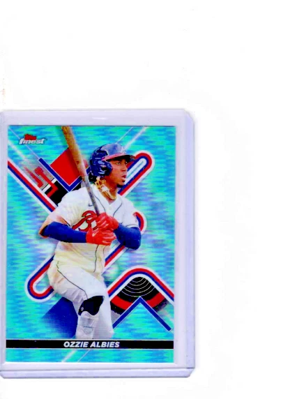 2022 Topps Finest Refractor Aqua #32 Ozzie Albies /199 Braves - Image 1 of 2
