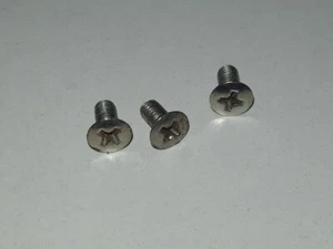 3 original Schrauben aus Dual Party 300 - Plattenspieler - Bild 1 von 1