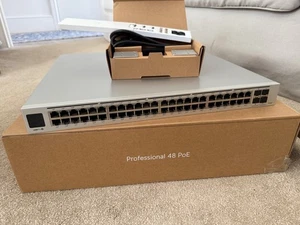 Ubiquiti UniFi ETC-48-POE UniFi Gen2 48-portowy gigabitowy przełącznik sieciowy PoE - Zdjęcie 1 z 12