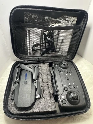 Drone plegable E88, con funda protectora Foto 1 de 4