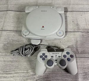 Sony PSone White Console Gaming System SCPH-101 With PSone LCD Screen Read - Picture 1 of 8