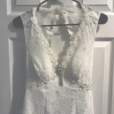 Light In The Box Mermaid Lace Wedding Dress Size S Ivory Halter Style NWT - Image 1 of 4
