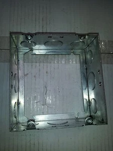 Anillo de caja de extensión eléctrica soldado cuadrado de 4-11/16" 2-1/8 KO profundos ~ Raco 262 - Imagen 1 de 4