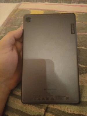 Lenovo Smart Tab M8 32GB Wi-Fi + LTE (Sbloccato) Tablet - Iron Grey - Immagine 1 di 3