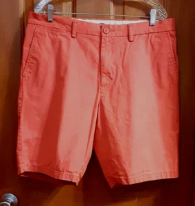 Old Navy Shorts Berry Red Men's Slim Mid-Rise Size 36 (tape says 38) - Picture 1 of 5