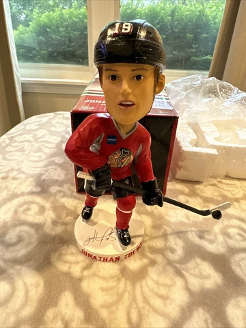Jonathan Toews Bobblehead  Chicago Blackhawks 2015 Training Camp Cover