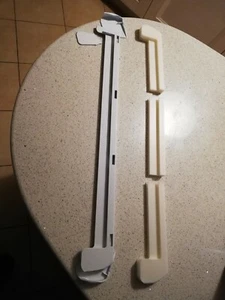 FRONTPROFIL GLASABLAGE KÜHLSCHRANK HOTPOINT ARISTON INDESIT C00506365 - Bild 1 von 6
