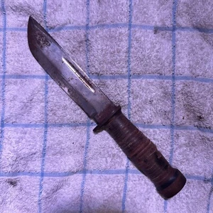 Cattaraugus 225Q WW2 US Military WWII Knife - Picture 1 of 4
