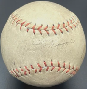 Joe DiMaggio "9x WS Champ 3x MVP" Vintage 1940s Autographed Signed Baseball PSA - Picture 1 of 8