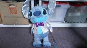 Disney 100 Years of Wonder Jumbo Plüschstich 23" NEU - Bild 1 von 5