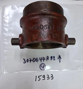 NOS TRACTOR PARTS 3070647R1 SLEEVE fit International 354, 2444, 364, 444, 384 - Picture 1 of 4