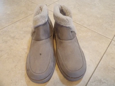 УМЕНЬШЕННЫЙ Maurices женщин размер 11 серый искусственной замши/меха ботинки новый w/недостаток - Изображение 1 из 4